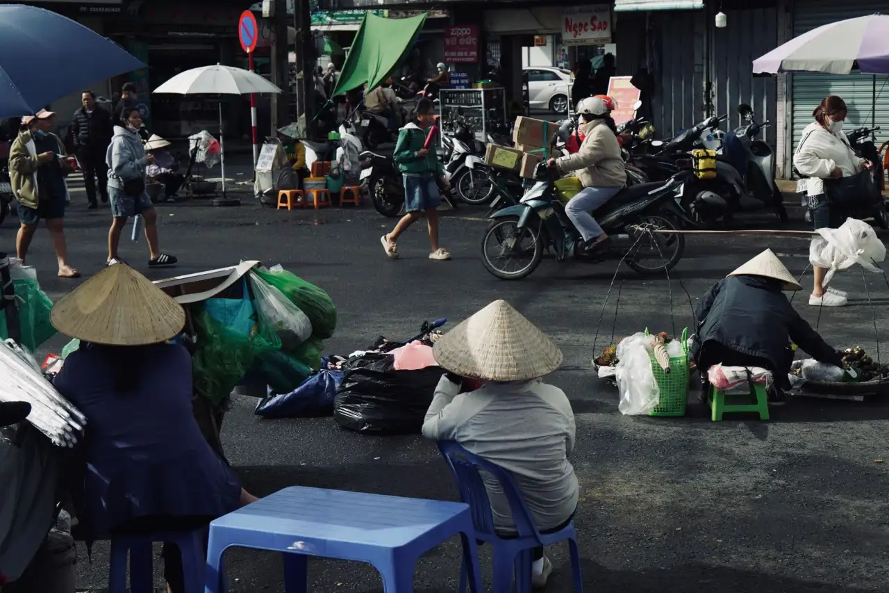 广告制作行业观察：重庆喷绘写真工艺的迭代与市场新需求
