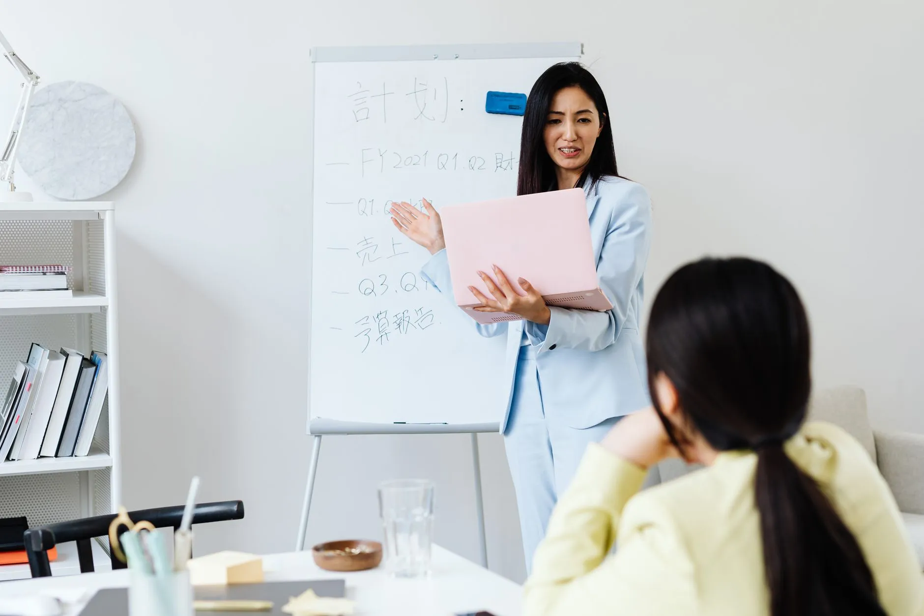 户外广告牌灯箱制作全流程解析：从选材到发光字安装要点